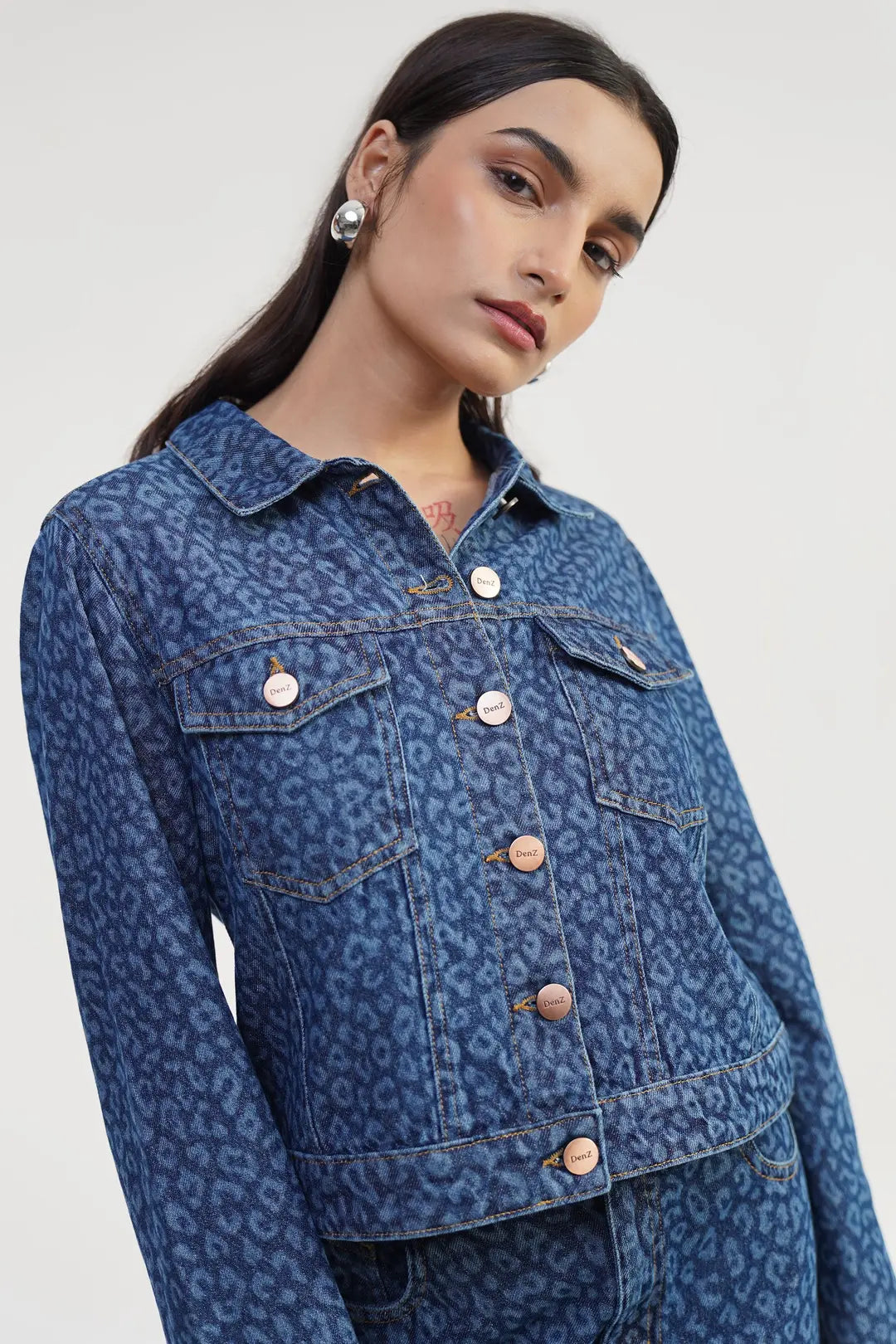 jacket dens z.webp