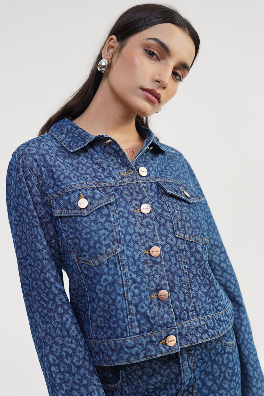 CONCRETE Safari |  Leopard Laser Printed Crop jacket