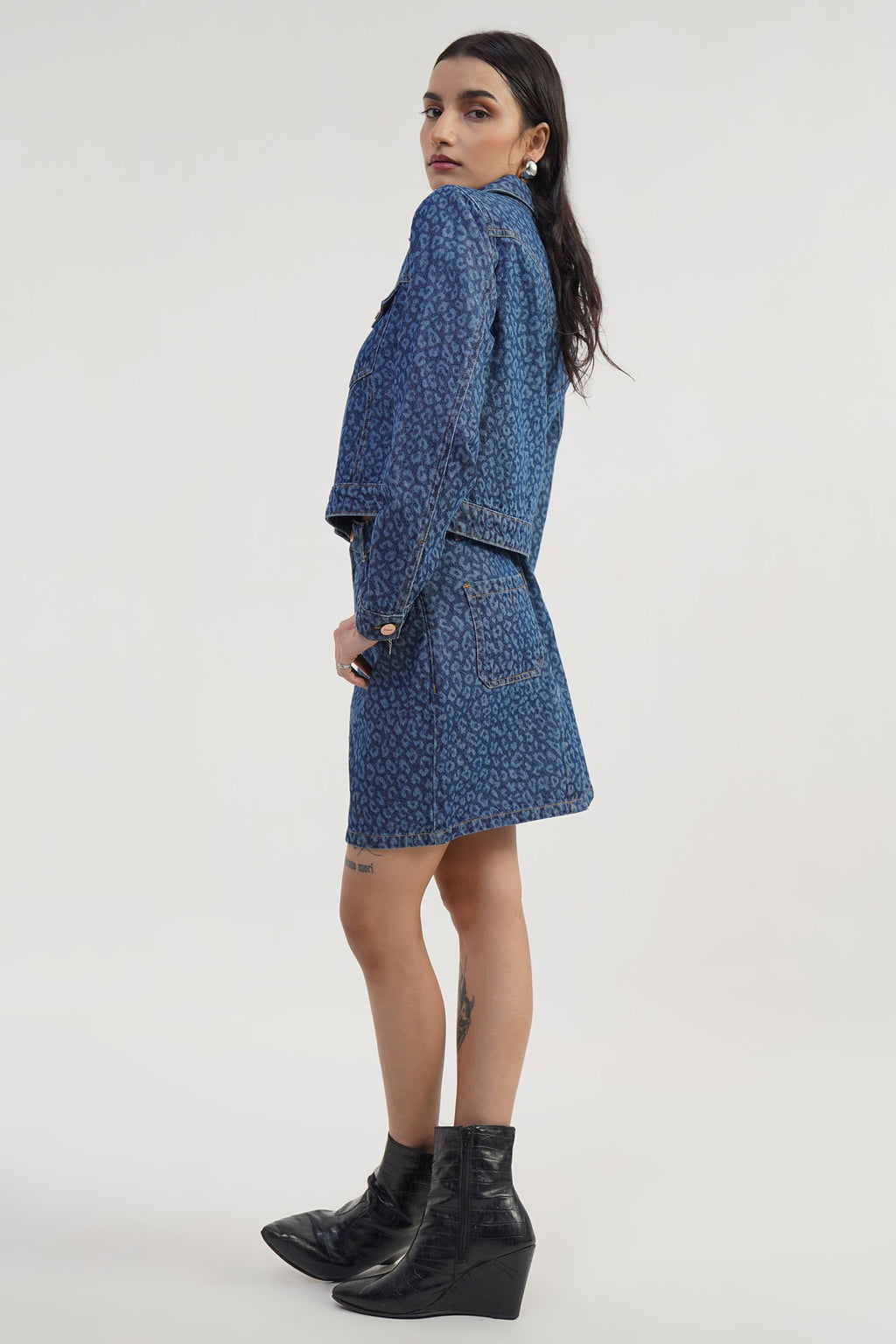 CONCRETE Safari |  Leopard Laser Printed Crop jacket
