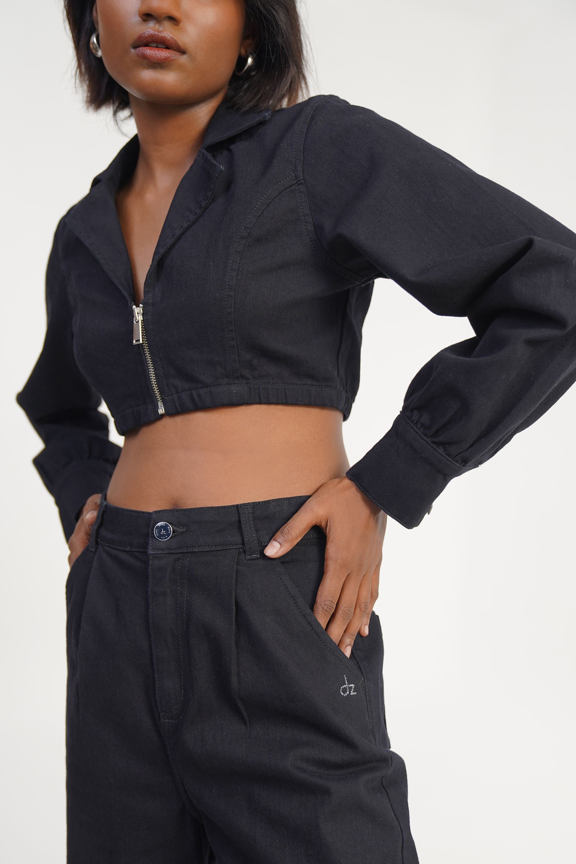 Cropped Utility Run | Black Crop Jacket with Cargo Jogger Pant