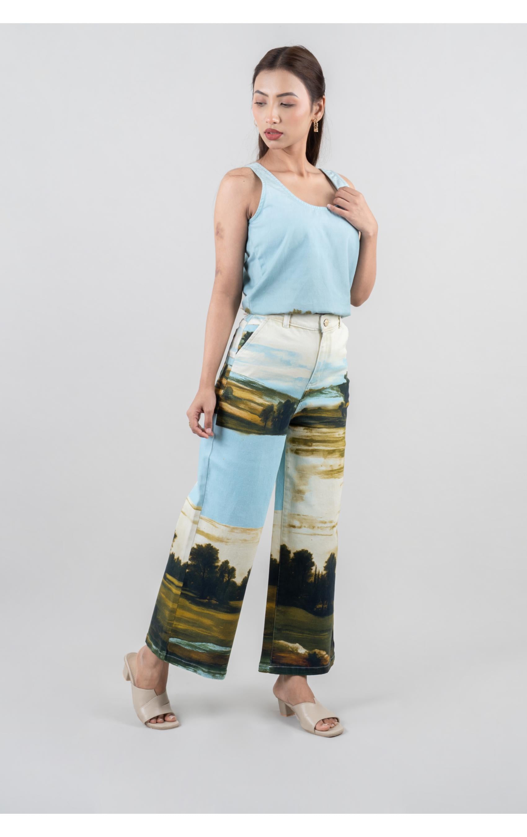 Light blue printed jeans for women, relaxed straight fit, 100% cotton, bio wash, sizes 26-34, urban style from India