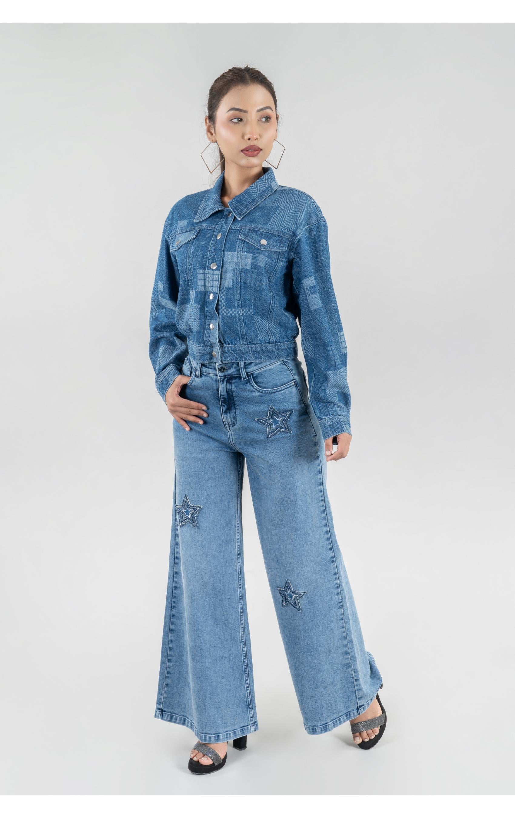 Light blue crop denim jacket for women in 100% cotton, minimal look, sizes XS-XL, made in India