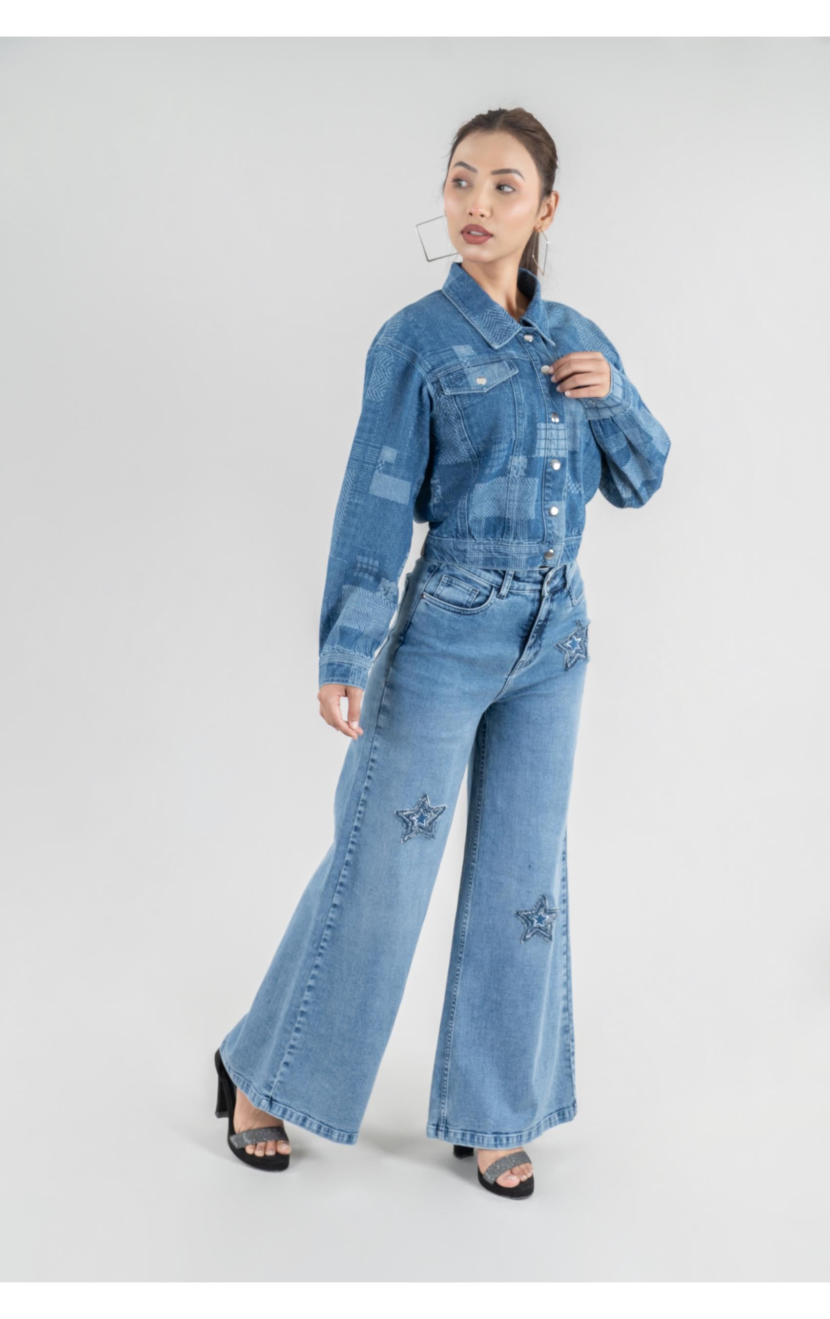 Light Blue Crop Jacket in 100% Cotton Denim – Minimal Style